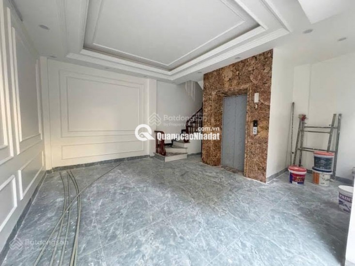 Trí tuệ nhân tạo sẽ tự động tạo tiêu đề hấp dẫn và nội dung bài đăng chuyên nghiệp, tối ưu để thu hút người xem.